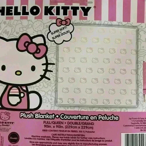 Hello Kitty Rainbow Ombré plush Blanket Full/Queen size. NEW - Picture 2 of 4